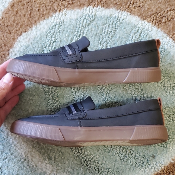 Cat & Jack Lyam loafer shoe, boys size 1 - Excellent used cond.! Charcoal Gray - Picture 4 of 7